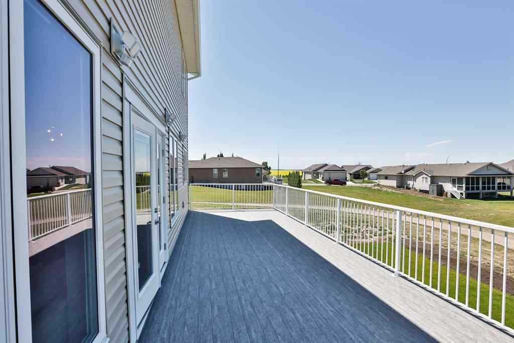MLS® A2236190 - 714 Fairways Drive  in NONE Vulcan, Residential