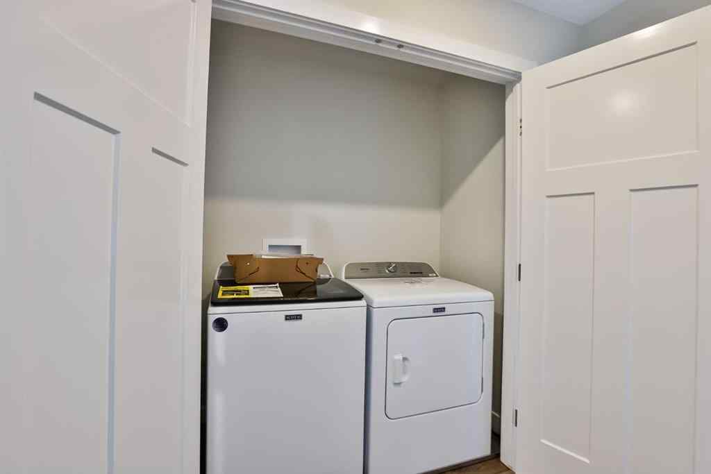 MLS® A2236190 - 714 Fairways Drive  in NONE Vulcan, Residential