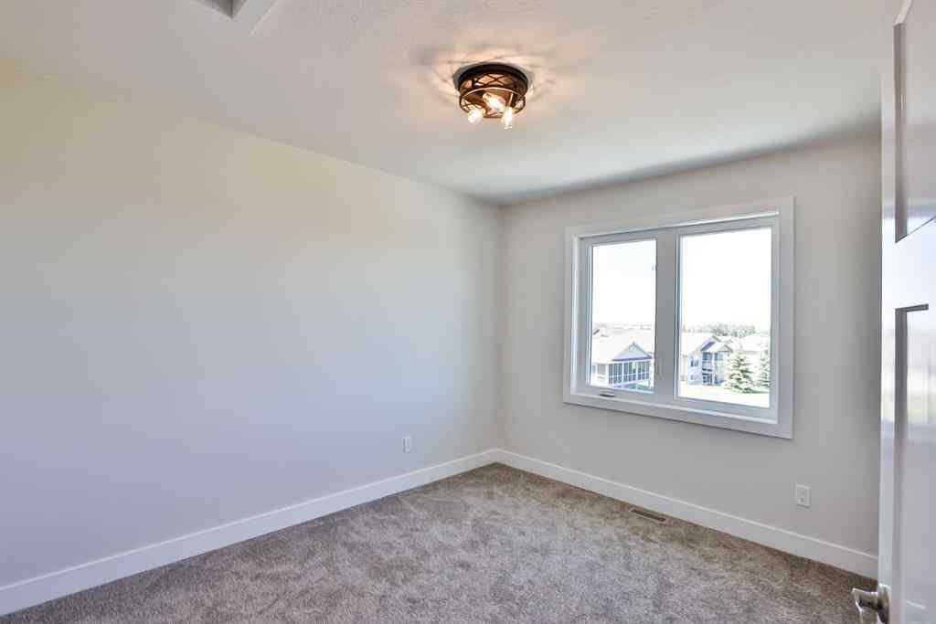 MLS® A2236190 - 714 Fairways Drive  in NONE Vulcan, Residential