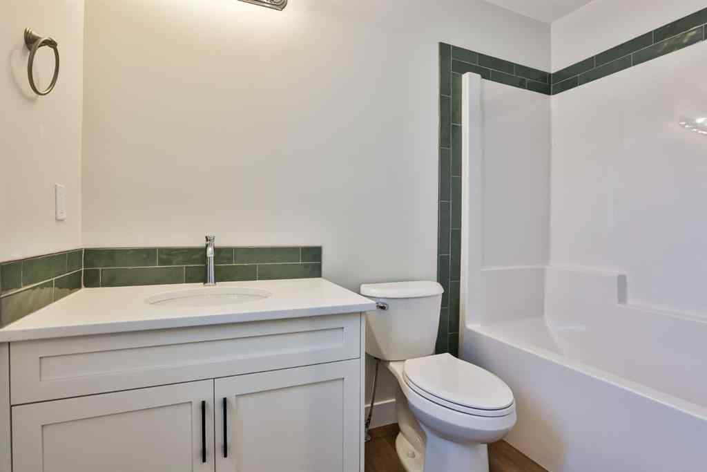 MLS® A2236190 - 714 Fairways Drive  in NONE Vulcan, Residential