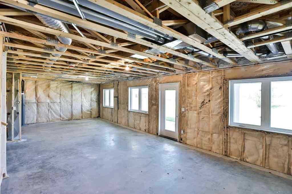 MLS® A2236190 - 714 Fairways Drive  in NONE Vulcan, Residential