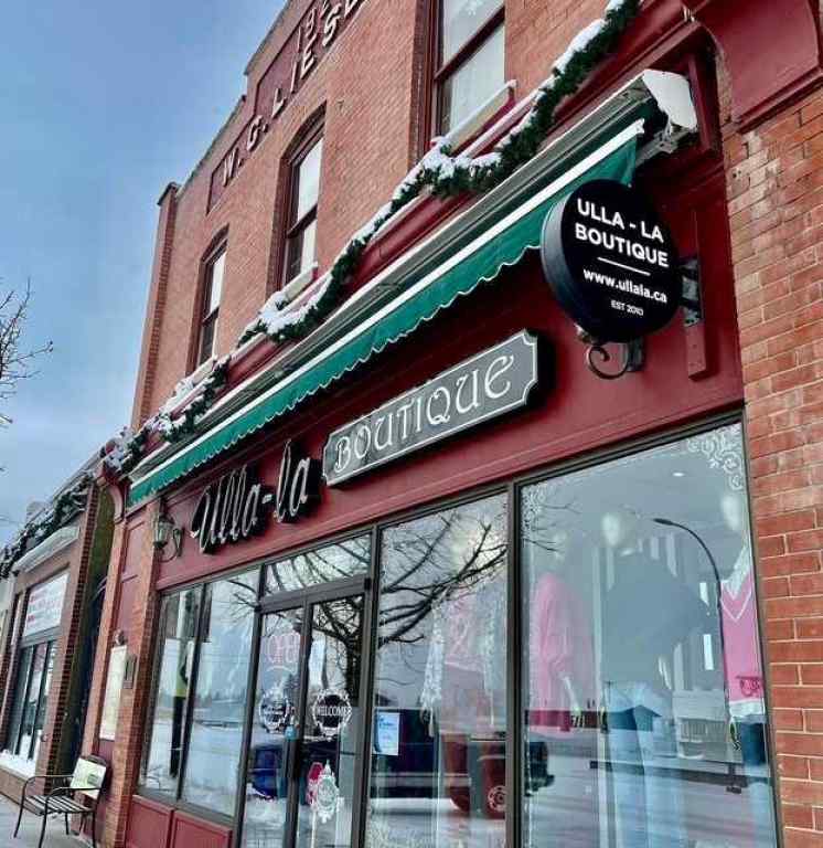 MLS® A2236206 - 1814 20th Street  in NONE Didsbury, Commercial