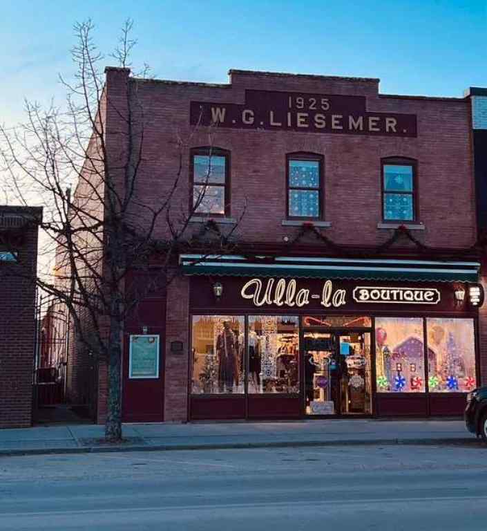MLS® A2236206 - 1814 20th Street  in NONE Didsbury, Commercial