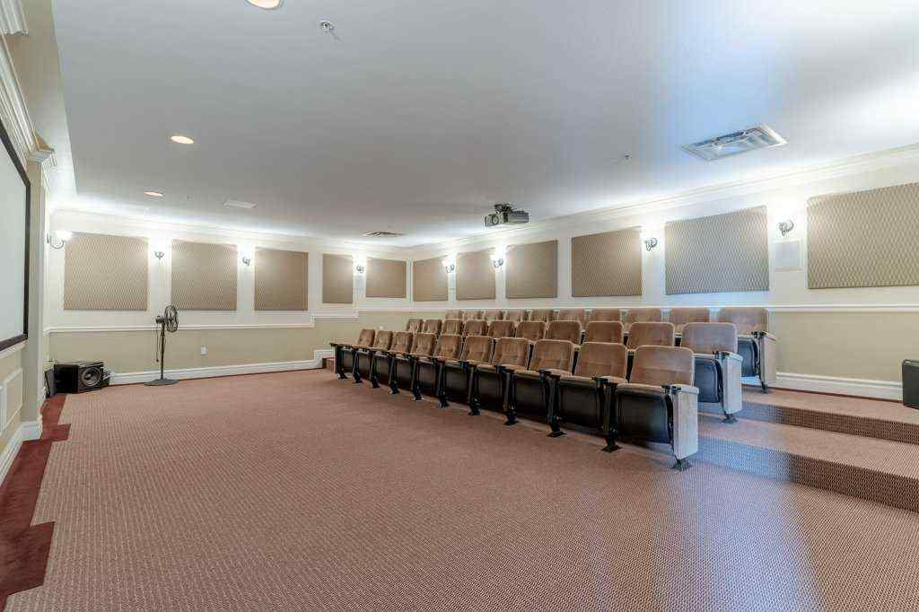 MLS® A2236219 - Unit #408 1726 14 Avenue NW in Hounsfield Heights/Briar Hill Calgary, Residential