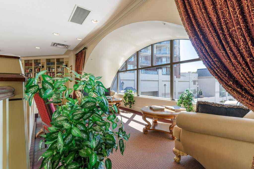 MLS® A2236219 - Unit #408 1726 14 Avenue NW in Hounsfield Heights/Briar Hill Calgary, Residential
