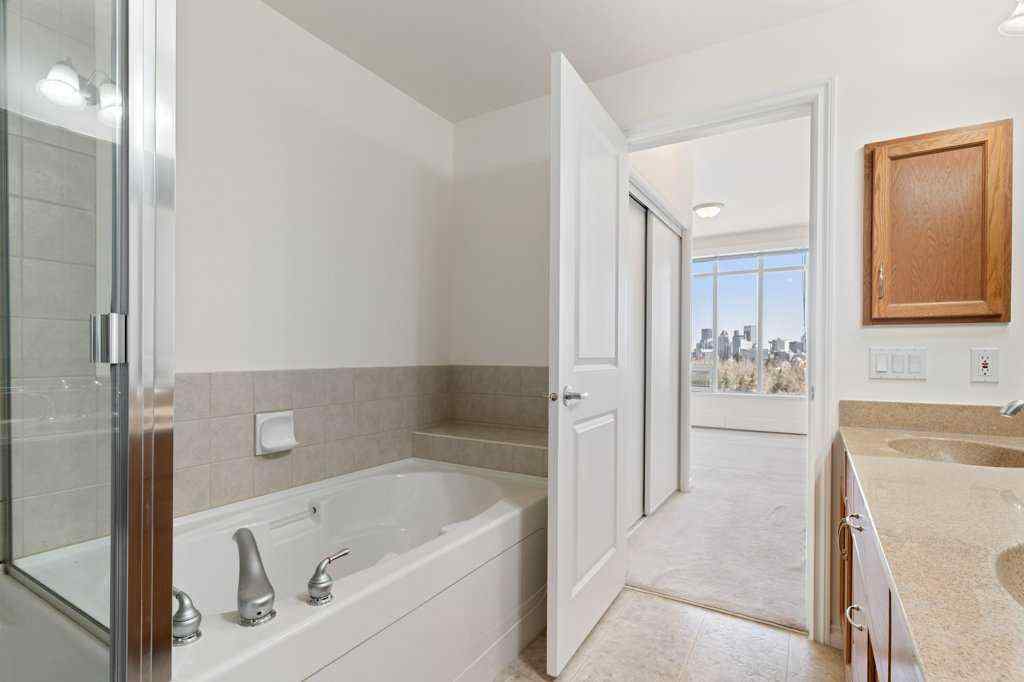 MLS® A2236219 - Unit #408 1726 14 Avenue NW in Hounsfield Heights/Briar Hill Calgary, Residential