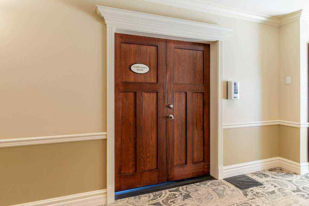 MLS® A2236219 - Unit #408 1726 14 Avenue NW in Hounsfield Heights/Briar Hill Calgary, Residential