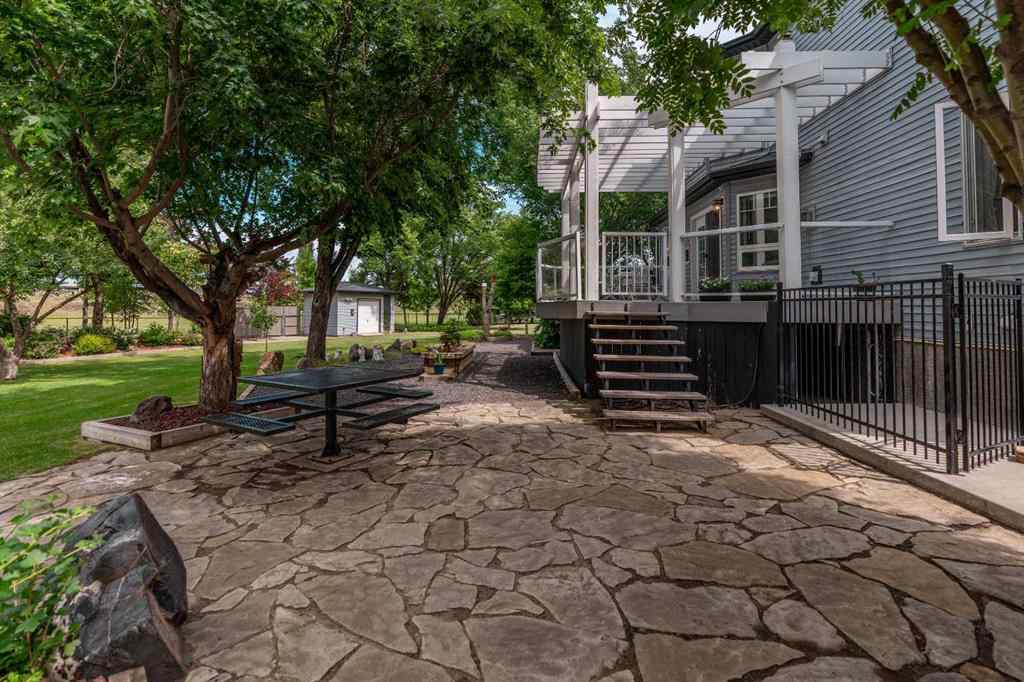 MLS® A2236221 - 106 Sierravista Court  in NONE Rural Lethbridge County, Residential