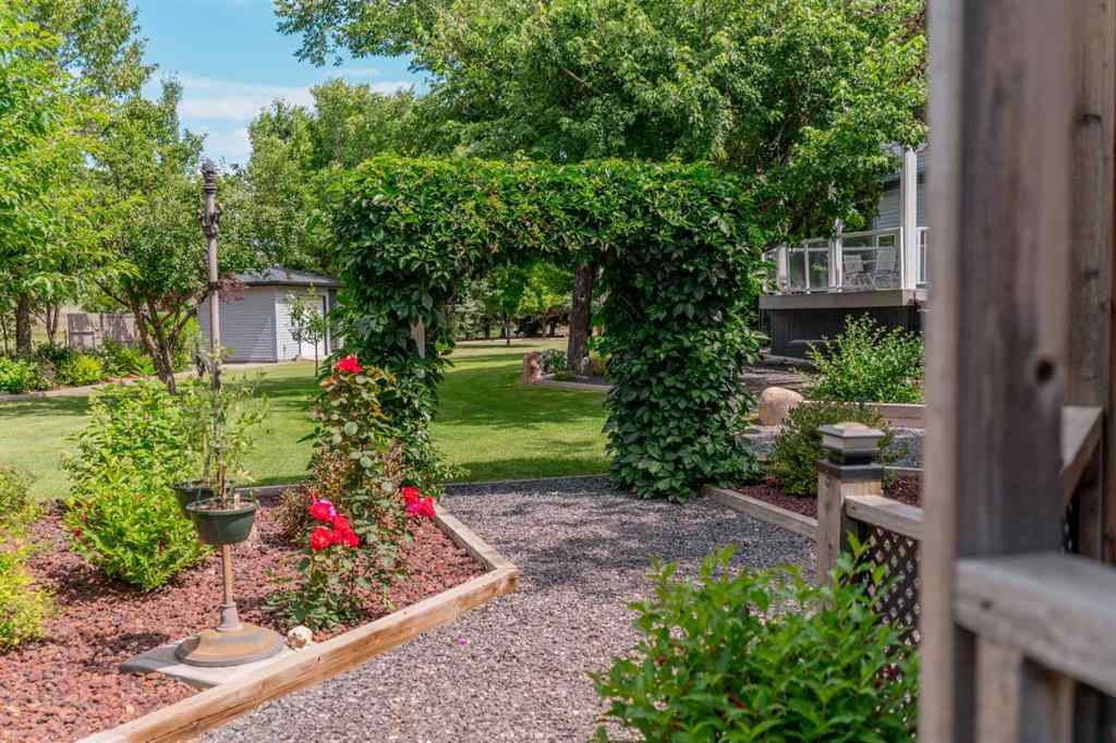 MLS® A2236221 - 106 Sierravista Court  in NONE Rural Lethbridge County, Residential