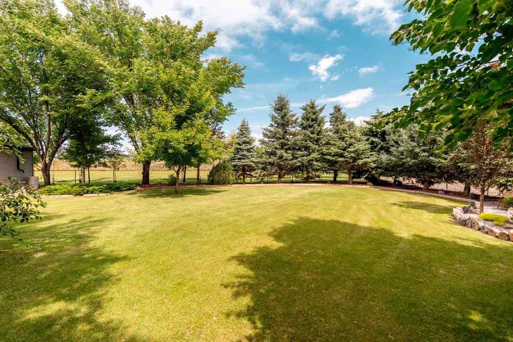 MLS® A2236221 - 106 Sierravista Court  in NONE Rural Lethbridge County, Residential