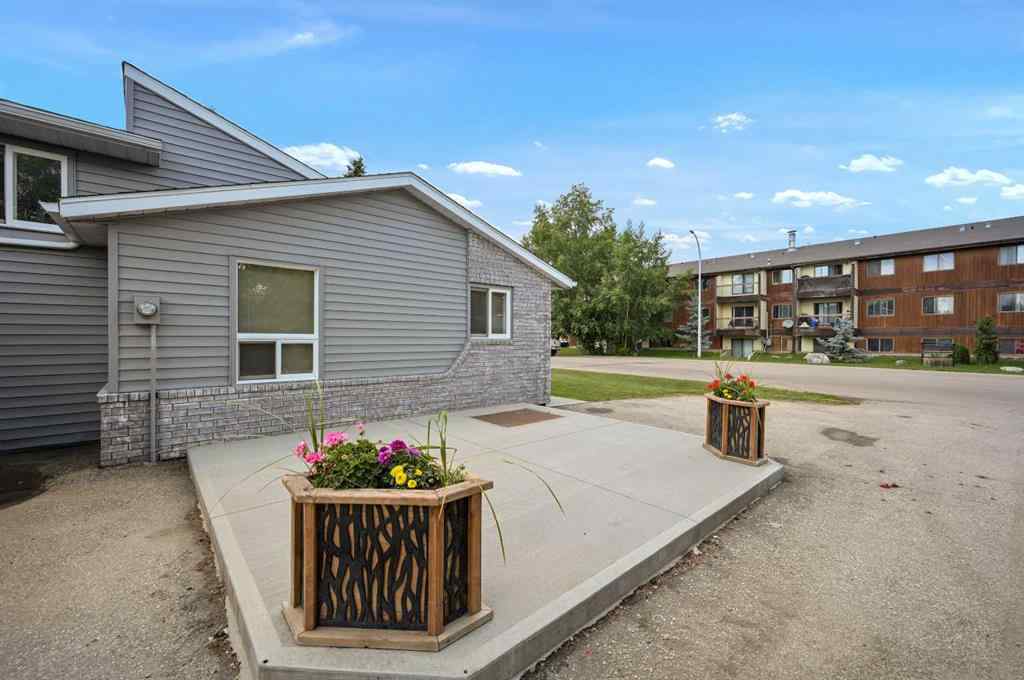 MLS® A2236222 - 4405 PLEASANTVIEW Drive  in NONE High Prairie, Commercial