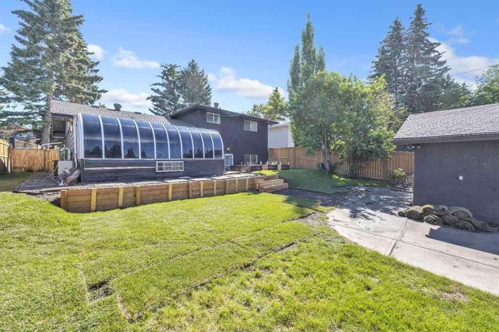 MLS® A2236229 - 5123 Brockington Road NW in Brentwood Calgary, Residential