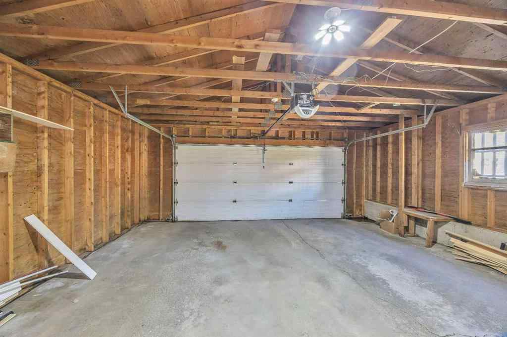MLS® A2236229 - 5123 Brockington Road NW in Brentwood Calgary, Residential