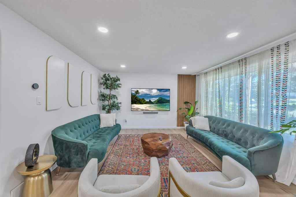 MLS® A2236229 - 5123 Brockington Road NW in Brentwood Calgary, Residential