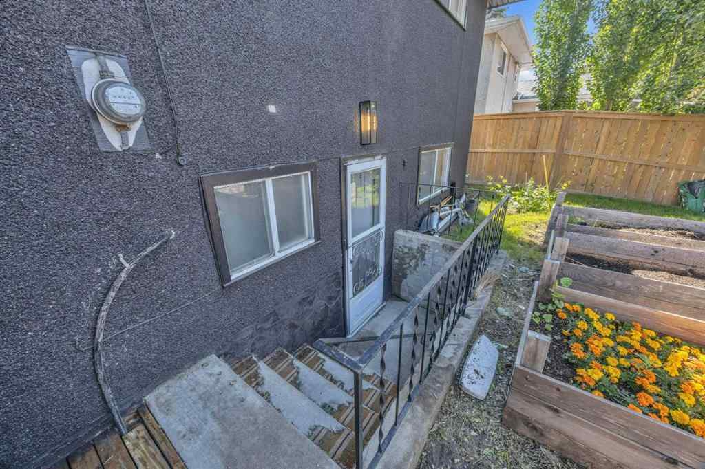 MLS® A2236229 - 5123 Brockington Road NW in Brentwood Calgary, Residential