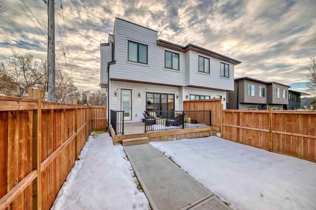 MLS® A2236235 - 923 36A Street NW in Parkdale Calgary, Residential
