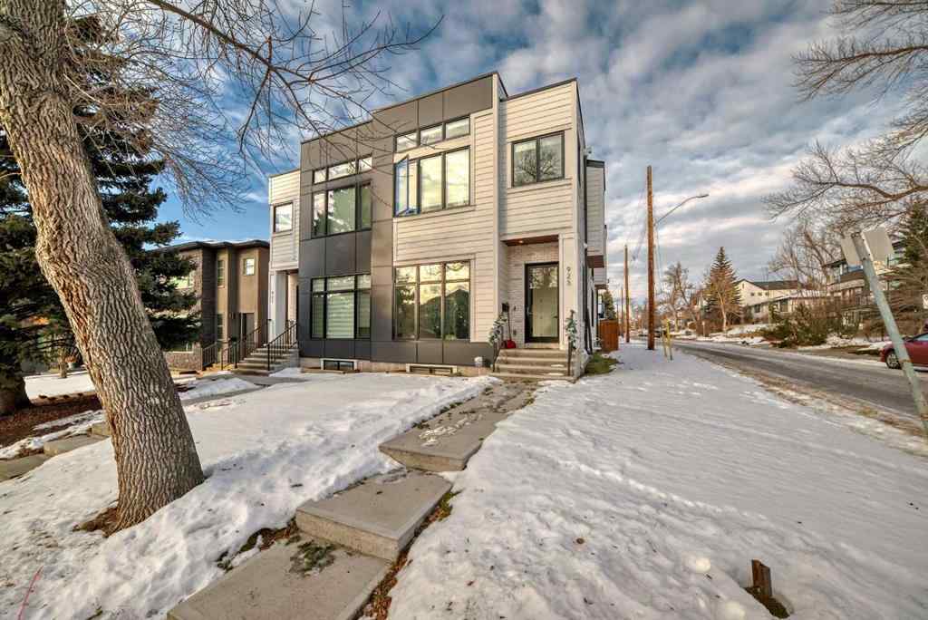 MLS® A2236235 - 923 36A Street NW in Parkdale Calgary, Residential