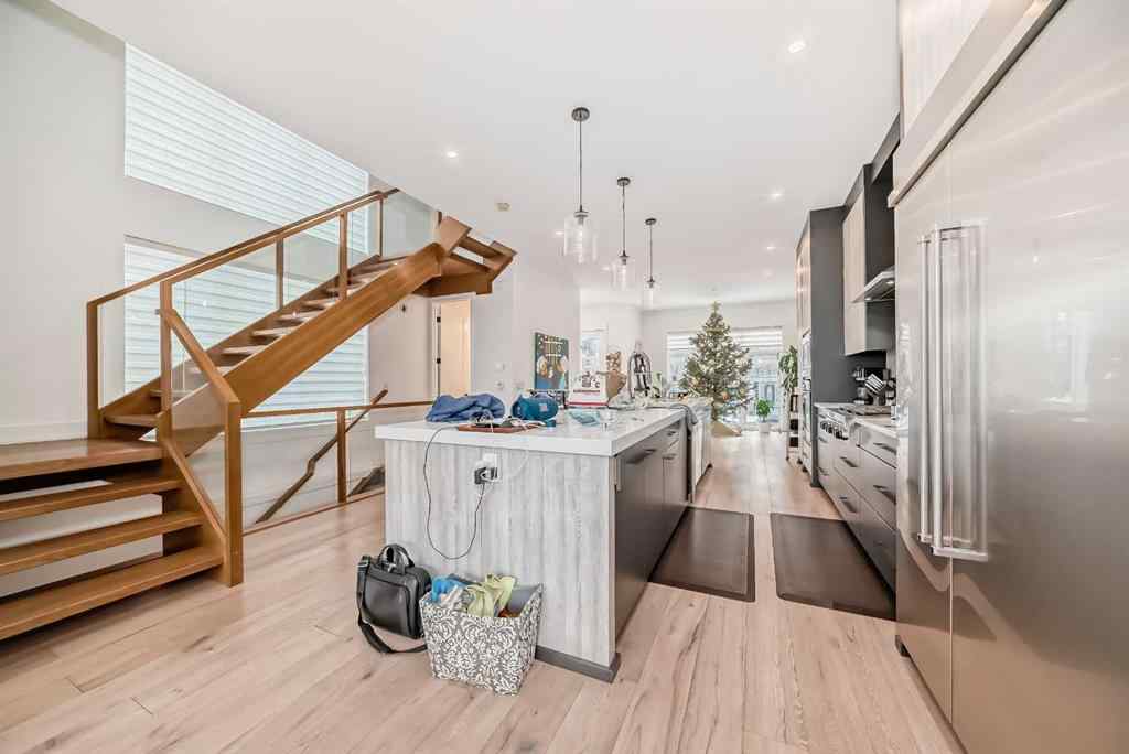MLS® A2236235 - 923 36A Street NW in Parkdale Calgary, Residential