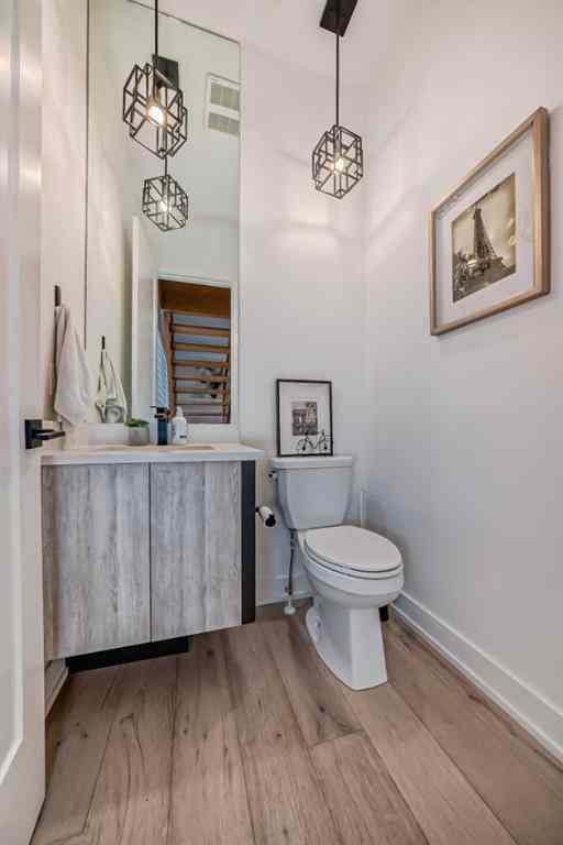 MLS® A2236235 - 923 36A Street NW in Parkdale Calgary, Residential