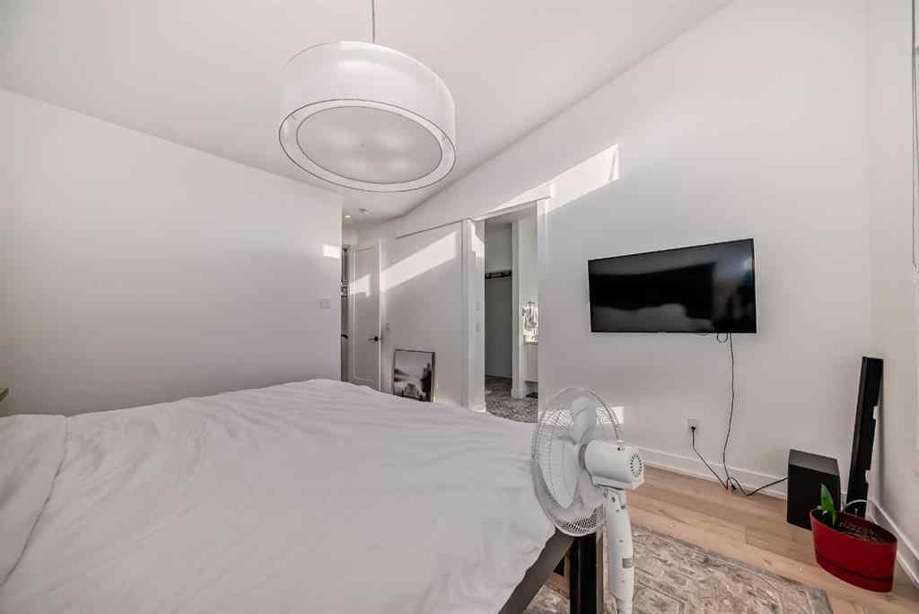 MLS® A2236235 - 923 36A Street NW in Parkdale Calgary, Residential