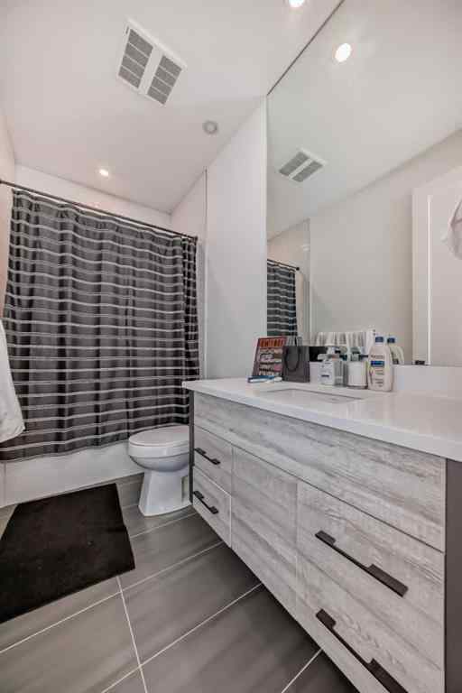 MLS® A2236235 - 923 36A Street NW in Parkdale Calgary, Residential