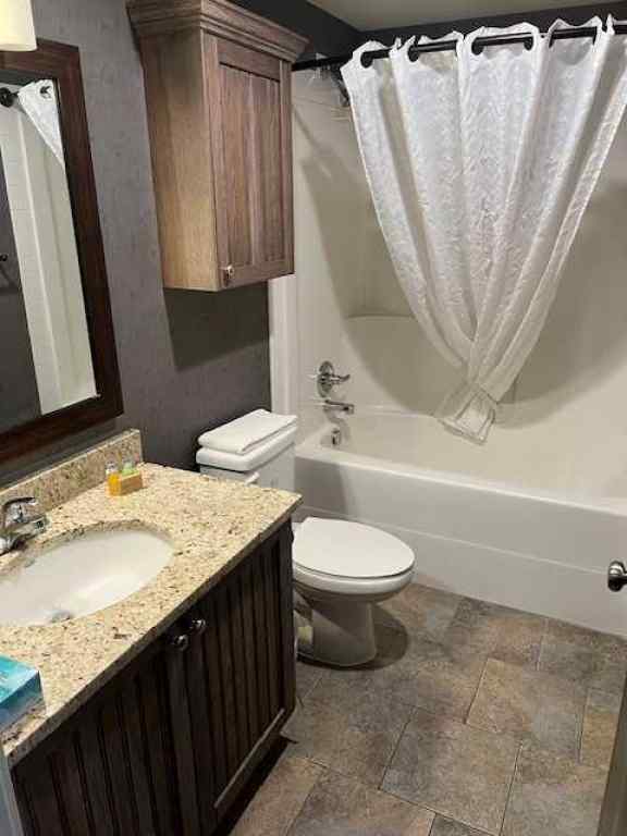 MLS® A2236254 - Unit #608 & 609 401 4 Street  in Elkwater Rural Cypress County, Residential