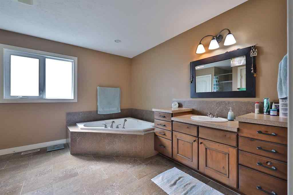 MLS® A2236266 - 24 N 2A Street E in NONE Magrath, Residential