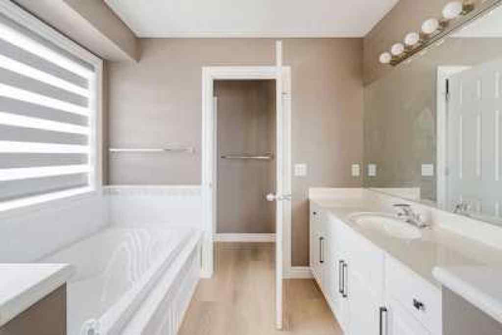 MLS® A2236293 - 163 Springmere Close  in NONE Chestermere, Residential