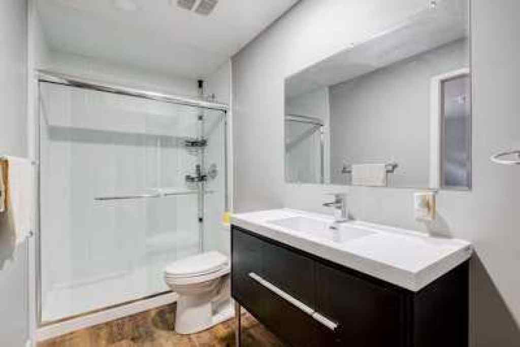 MLS® A2236293 - 163 Springmere Close  in NONE Chestermere, Residential