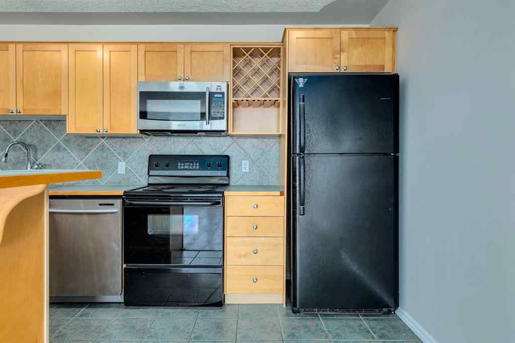 MLS® A2236303 - Unit #401 2515 14A Street SW in Bankview Calgary, Residential
