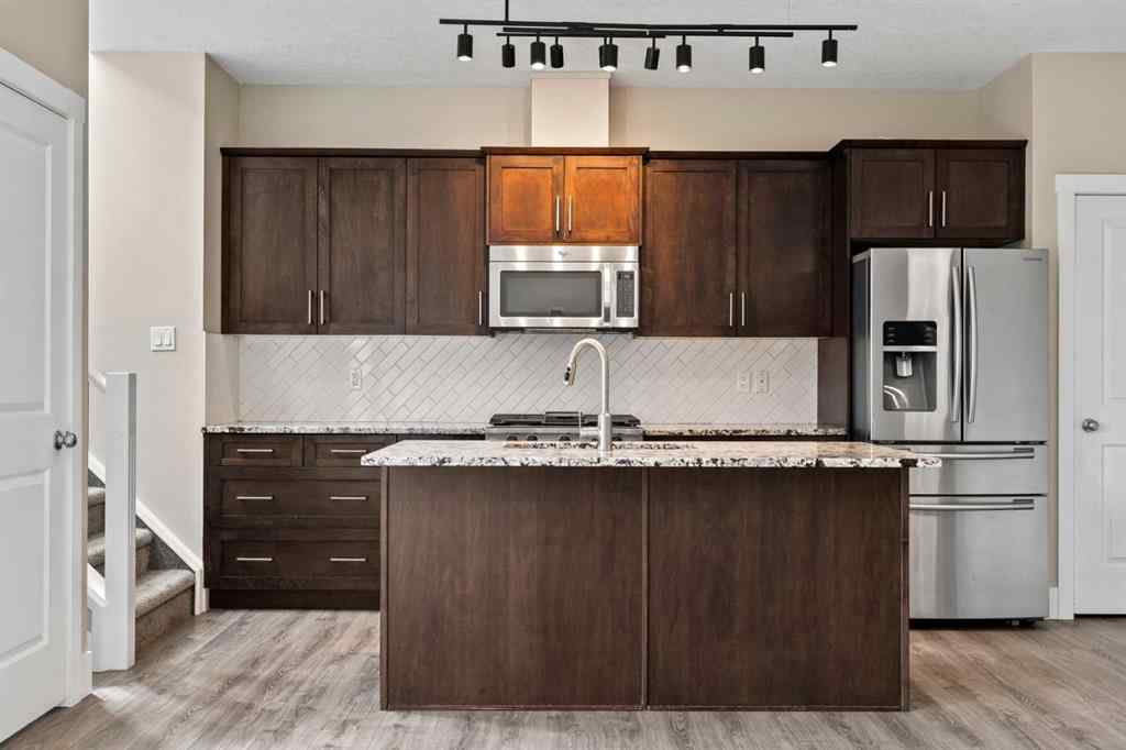 MLS® A2236305 - 36 Covecreek Mews NE in Coventry Hills Calgary, Residential