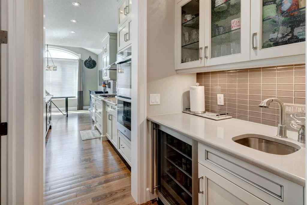 MLS® A2236330 - 923 Windsong Drive SW in Windsong Airdrie, Residential