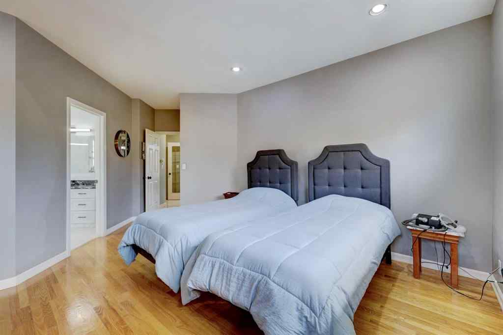MLS® A2236348 - 220 Santana Bay NW in Sandstone Valley Calgary, Residential