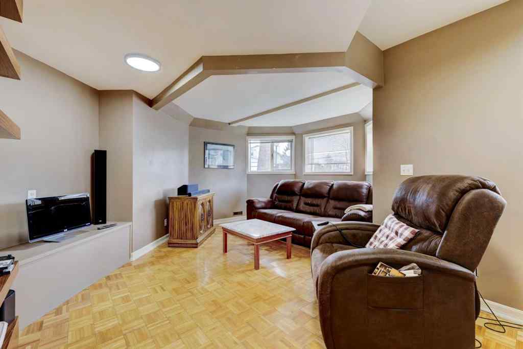 MLS® A2236348 - 220 Santana Bay NW in Sandstone Valley Calgary, Residential