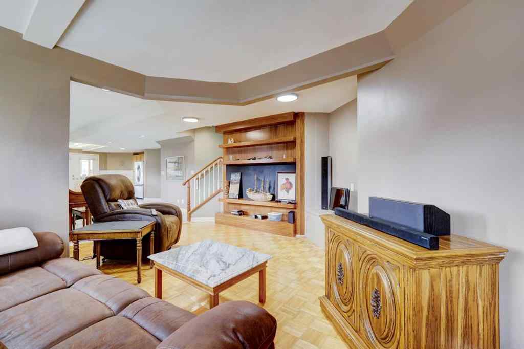 MLS® A2236348 - 220 Santana Bay NW in Sandstone Valley Calgary, Residential