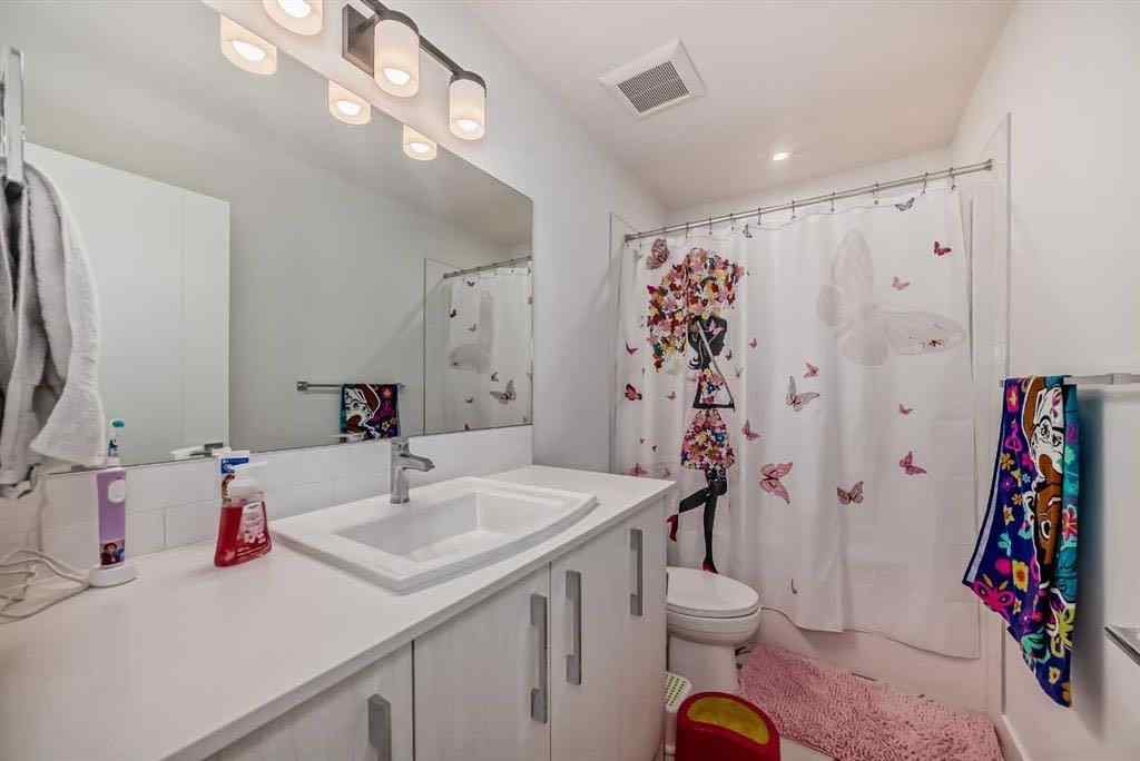 MLS® A2236352 - 144 Merganser Drive W in Dawson\'s Landing Chestermere, Residential