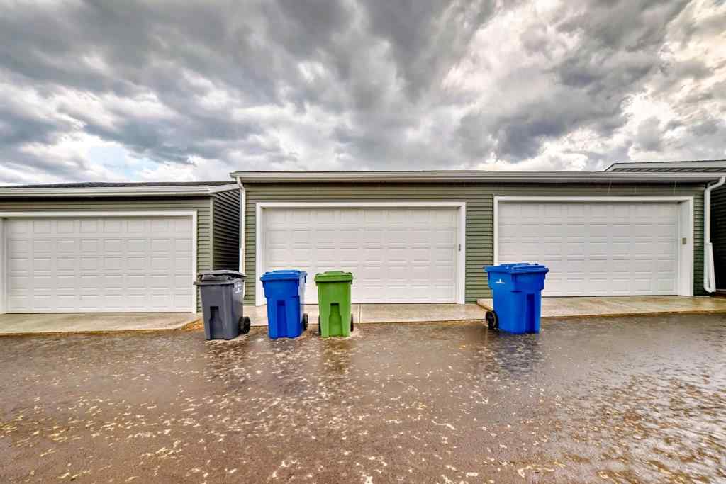 MLS® A2236352 - 144 Merganser Drive W in Dawson\'s Landing Chestermere, Residential