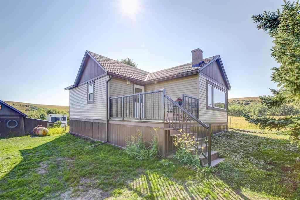 MLS® A2236369 - 4417 Range Road 30-1   in NONE Rural Pincher Creek No. 9, M.D. of, Residential