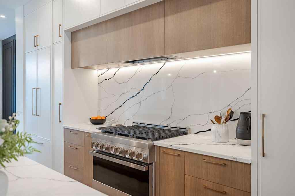MLS® A2236376 - 2510 17 Street NW in Capitol Hill Calgary, Residential