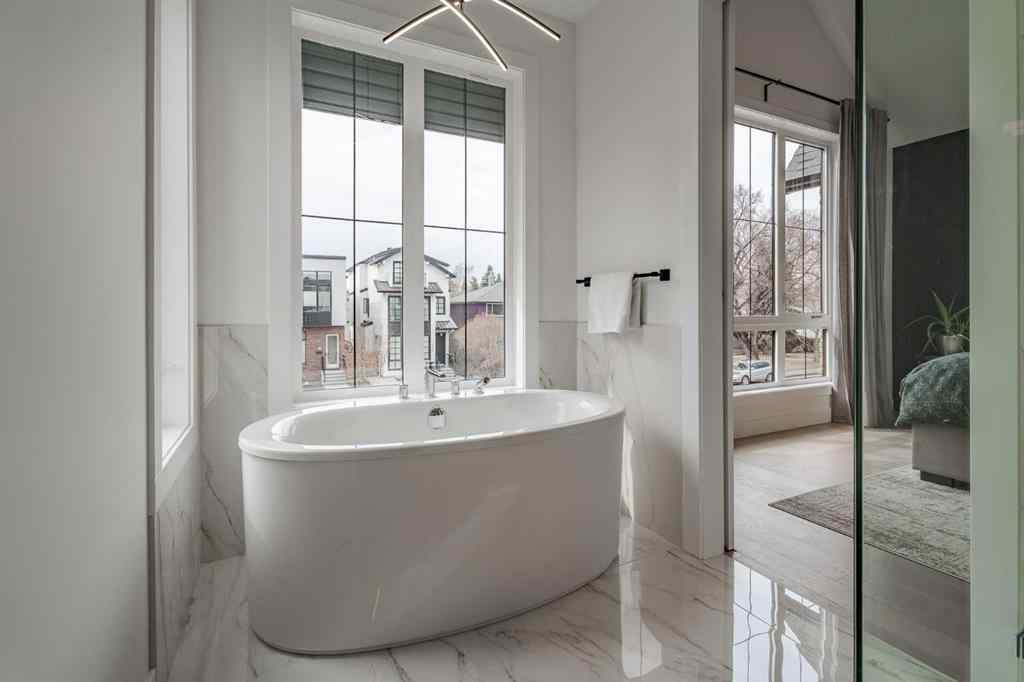 MLS® A2236376 - 2510 17 Street NW in Capitol Hill Calgary, Residential