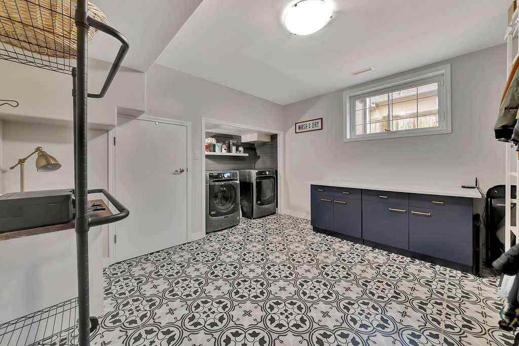 MLS® A2236394 - 2313 58 Avenue  in College Park Lloydminster, Residential