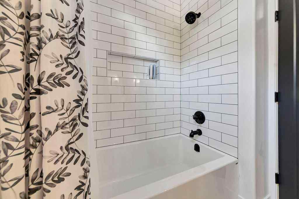 MLS® A2236394 - 2313 58 Avenue  in College Park Lloydminster, Residential