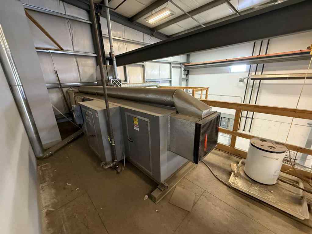 MLS® A2236410 - Unit #1 935 36 Street N in Churchill Industrial Park Lethbridge, Commercial