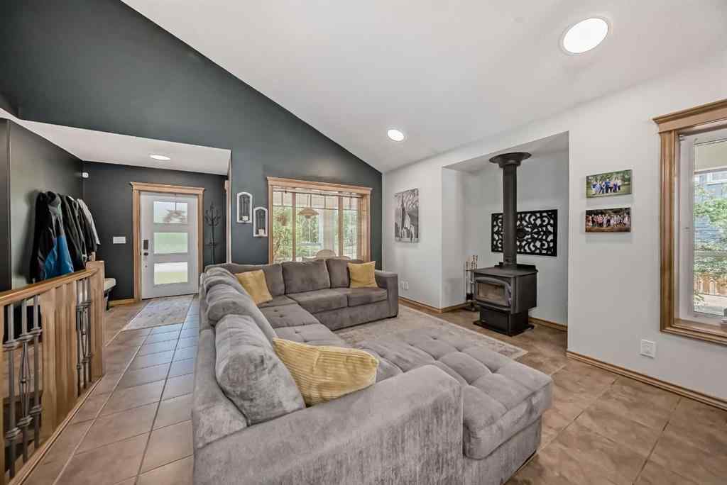 MLS® A2236435 - 317 Canal Street   in Meridian Beach Rural Ponoka County, Residential