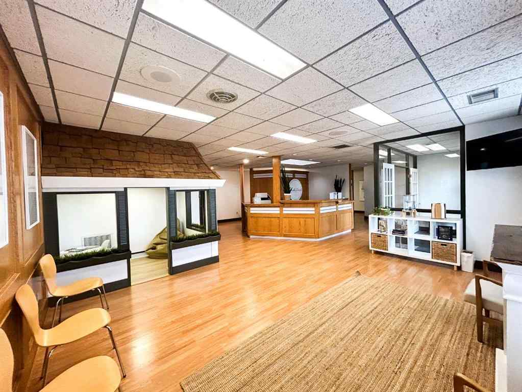 MLS® A2236437 - 4908 50 Street   in Central Ponoka Ponoka, Commercial
