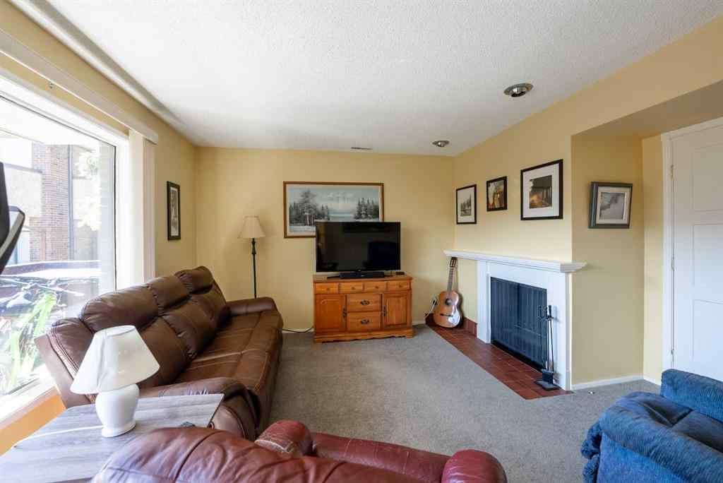 MLS® A2236450 - Unit #209 2207 8 Avenue S in Victoria Park Lethbridge, Residential