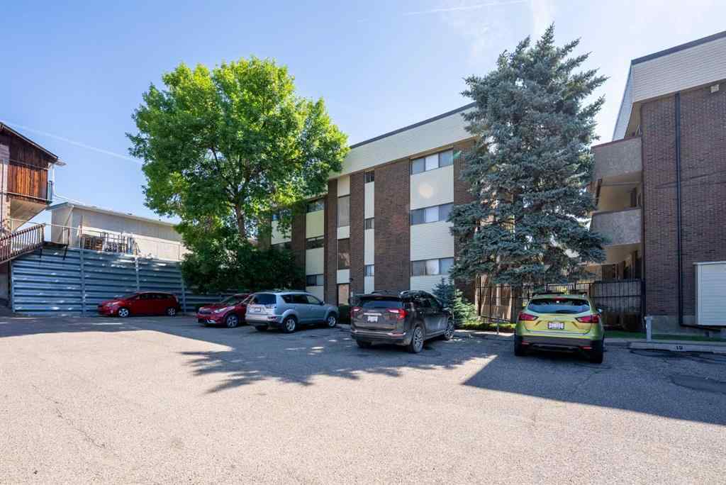 MLS® A2236450 - Unit #209 2207 8 Avenue S in Victoria Park Lethbridge, Residential