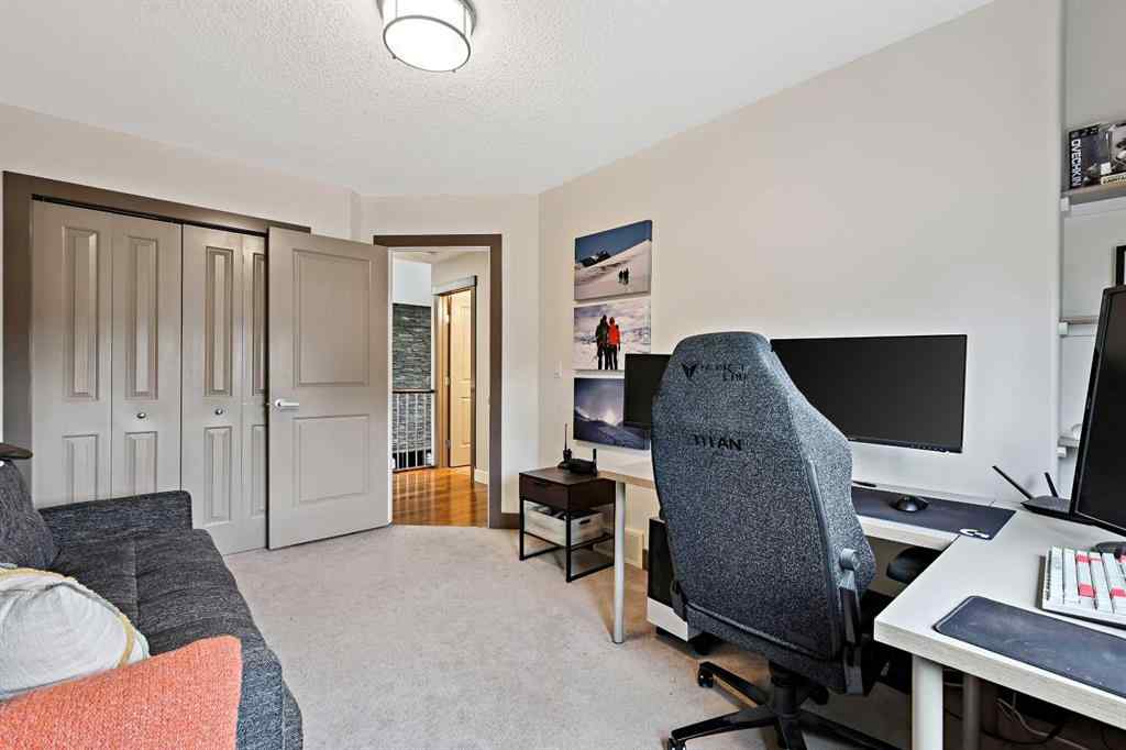 MLS® A2236482 - 2122B 52 Avenue SW in North Glenmore Park Calgary, Residential