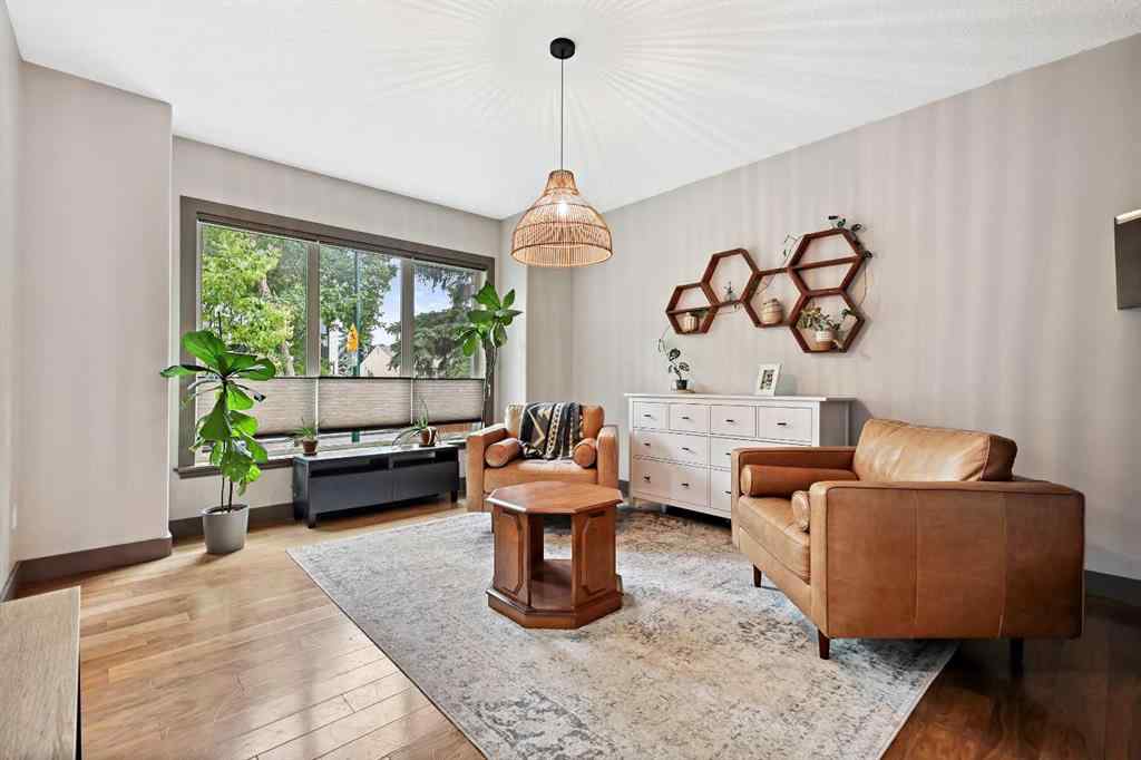 MLS® A2236482 - 2122B 52 Avenue SW in North Glenmore Park Calgary, Residential