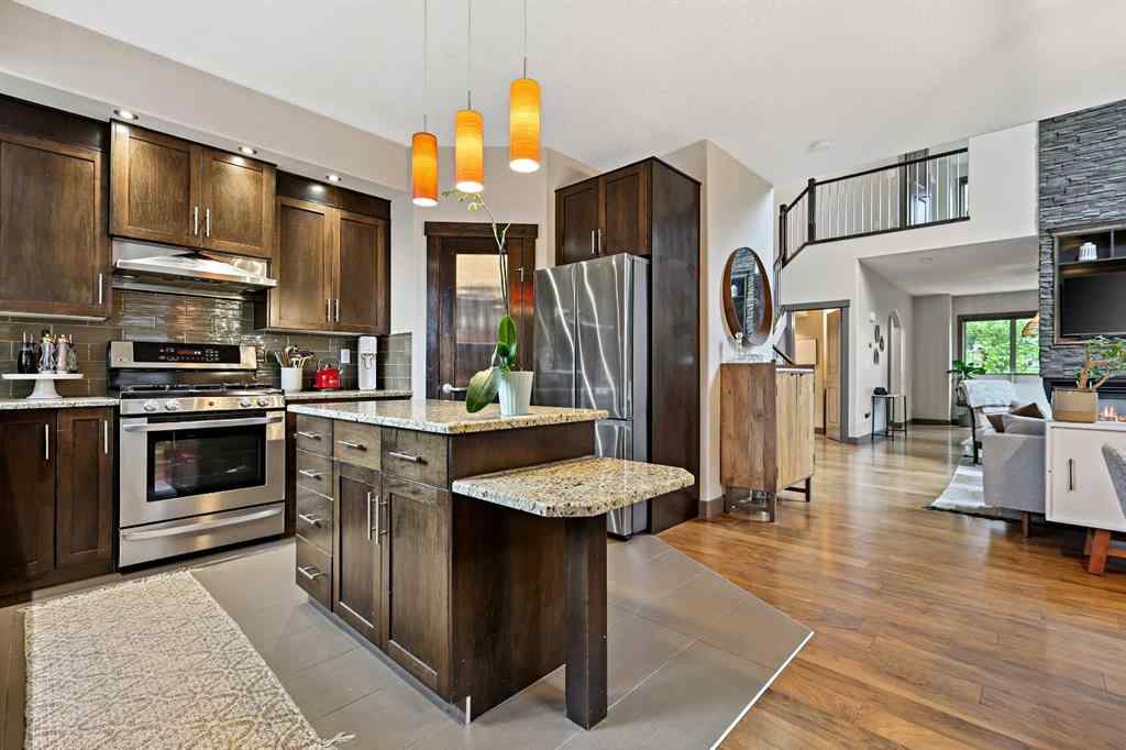 MLS® A2236482 - 2122B 52 Avenue SW in North Glenmore Park Calgary, Residential